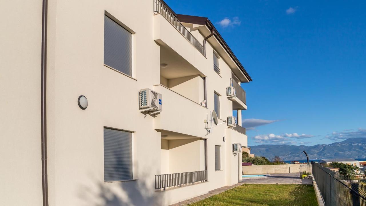 Apartment Lana Baska  Exterior photo