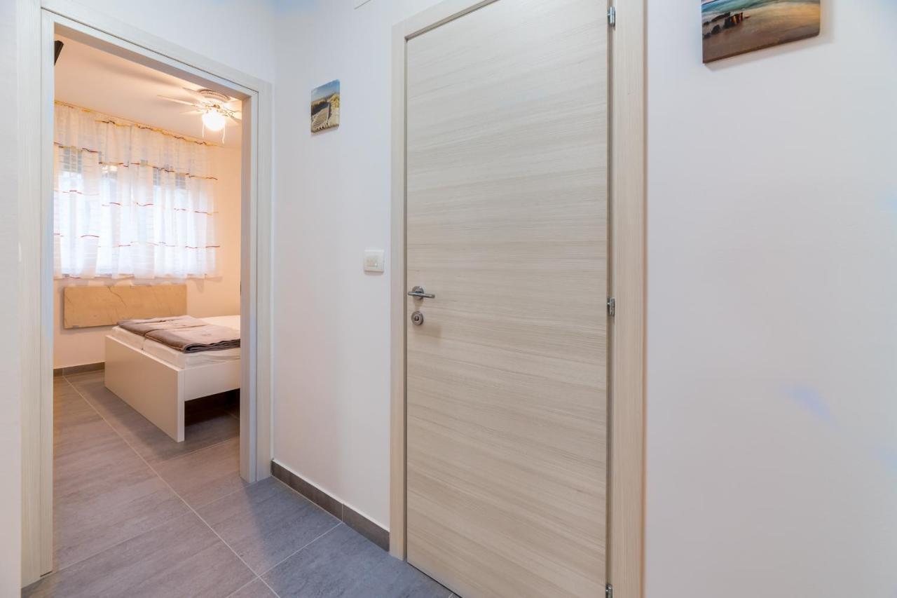 Apartment Lana Baska  Exterior photo
